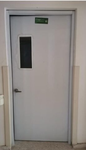 Puerta de Poli Metal con Visor p-7